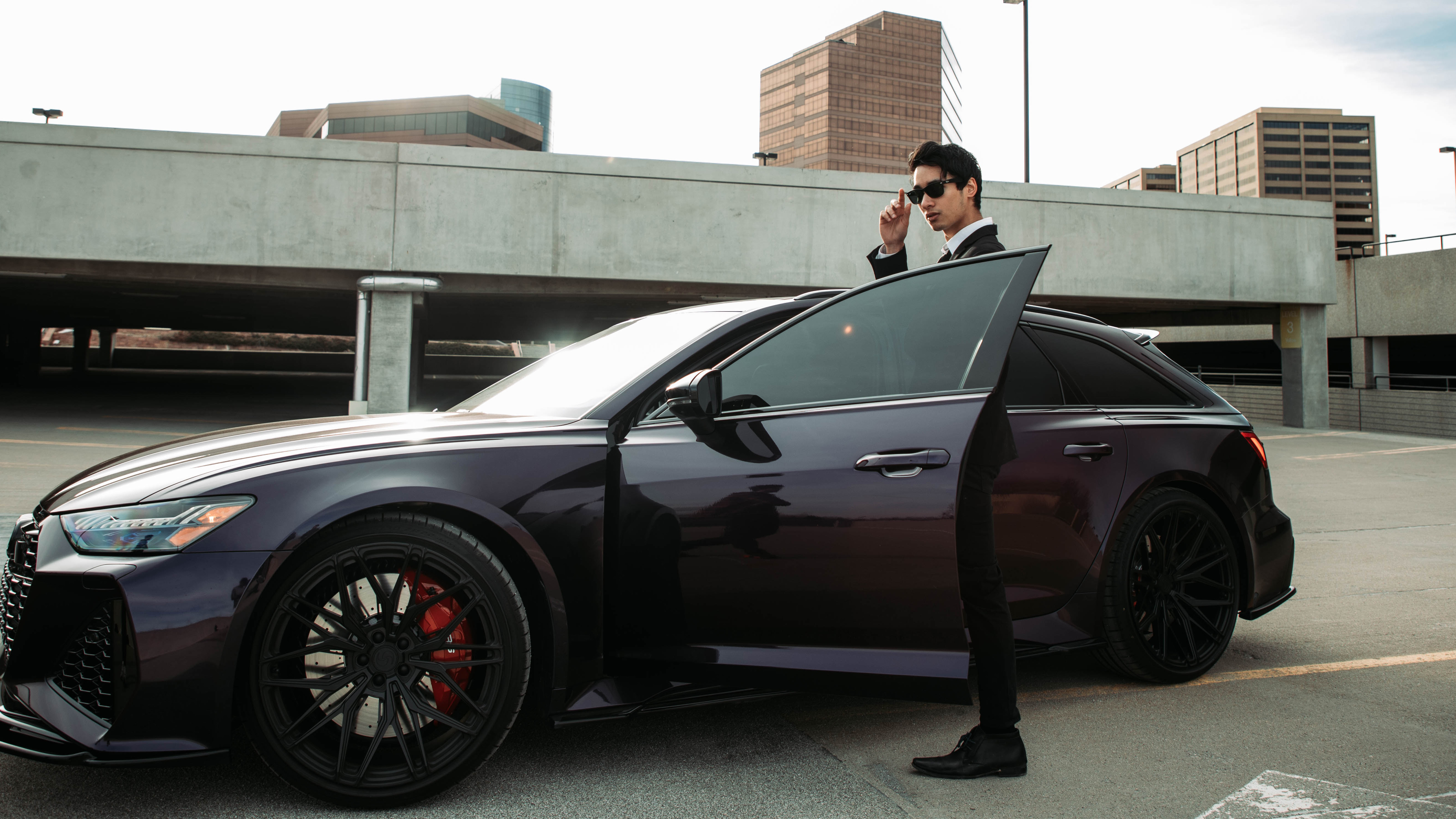Uber Black Requirements